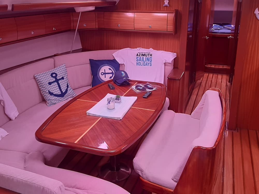 Luxury Half-Day Sailing Experience