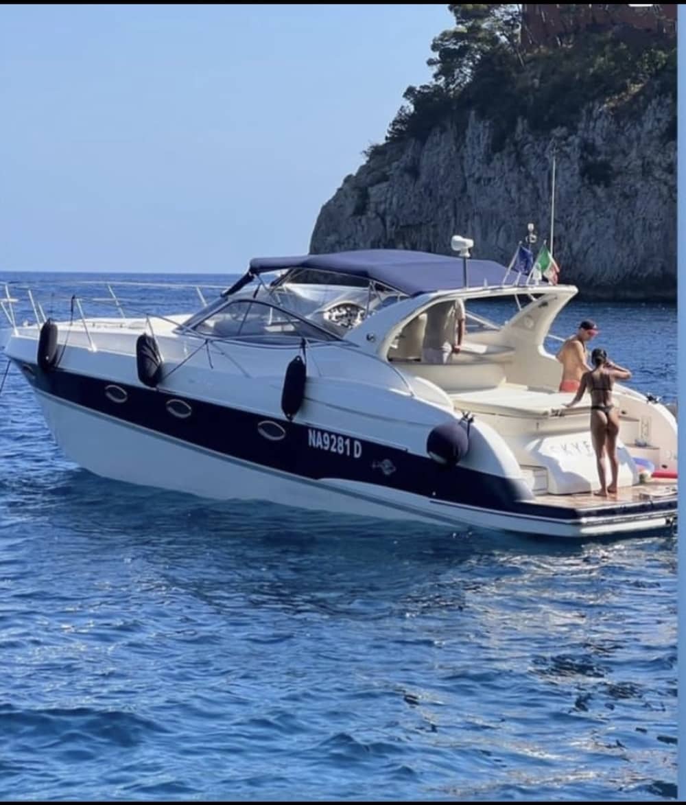 Ημιήμερη εκδρομή στο Κάπρι από το Σορέντο – Μια γεύση από τον παράδεισο του νησιού