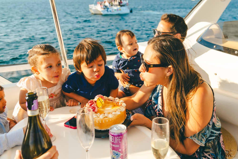 Luxus enthüllt: VIP-Yachtkreuzfahrt in Cabo San Lucas