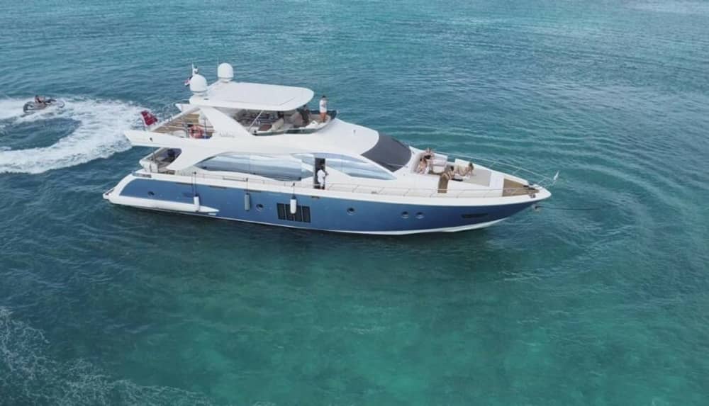 Full-Day Private Yacht Tour from Casa de Campo – Catalina Island & Playa Palmilla