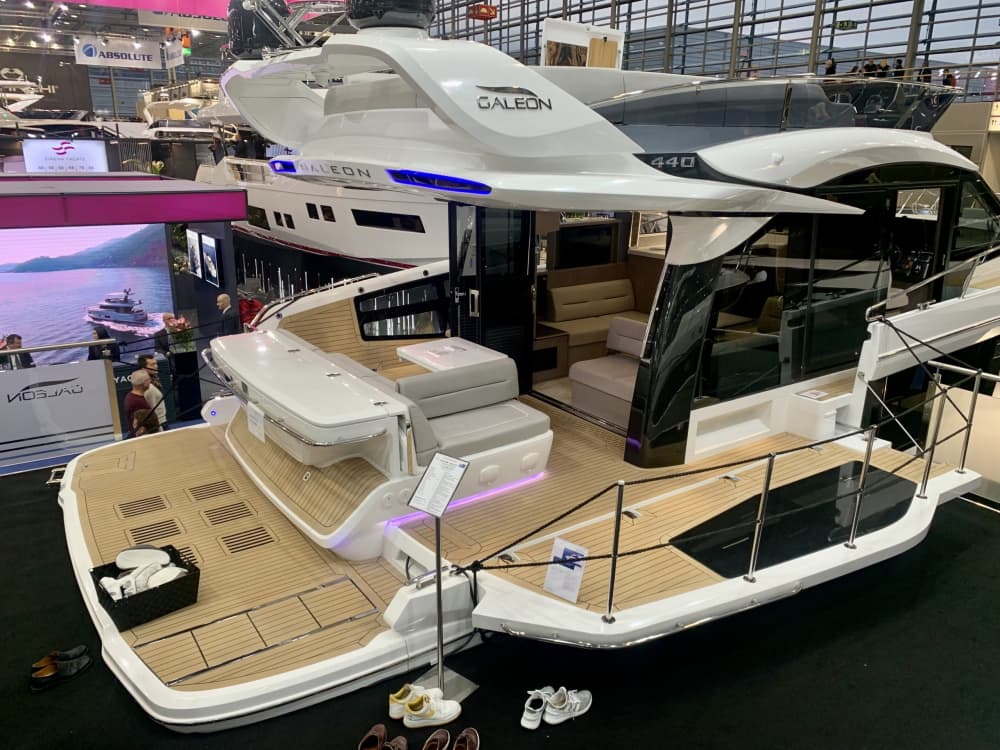 3:30 na zwiedzanie Oslo łodzią motorową