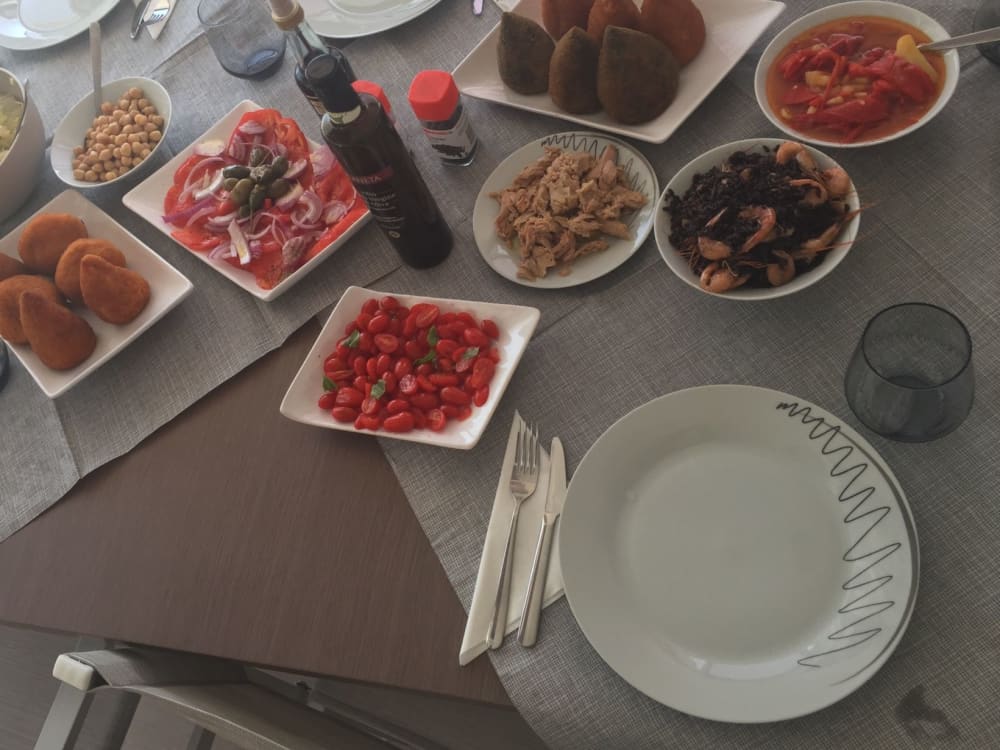 Экскурсия на целый день в Голубые пещеры Меганиси.