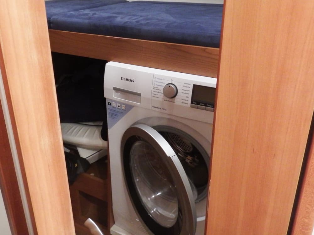 One day to discover Aeolian Islands: The true Dolce Vita on a sailboat