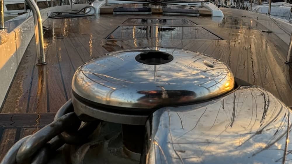 One day to discover Aeolian Islands: The true Dolce Vita on a sailboat