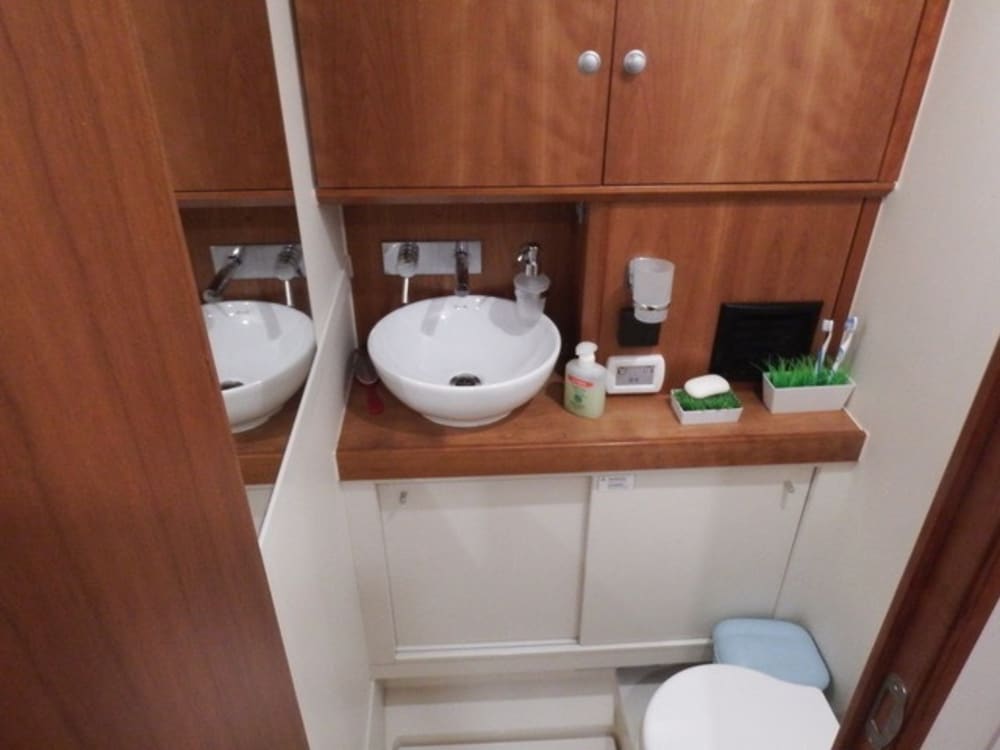 One day to discover Aeolian Islands: The true Dolce Vita on a sailboat