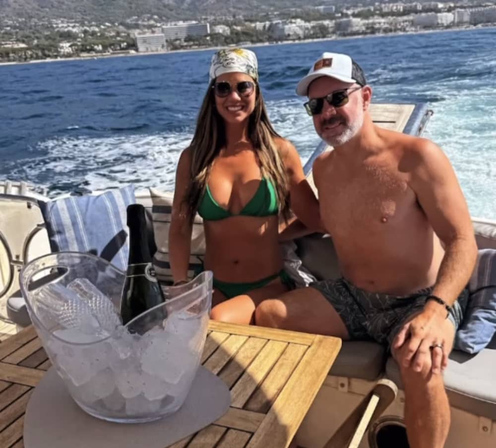 Midday lunch crossing Marbella