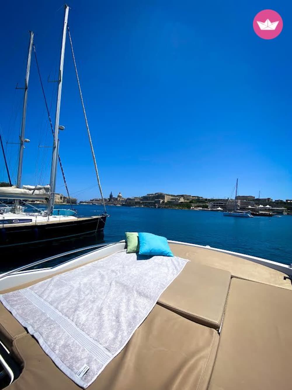 Ολόκληρη μέρα στη θάλασσα – Κατευθυνόμενοι προς το Comino & τη Blue Lagoon