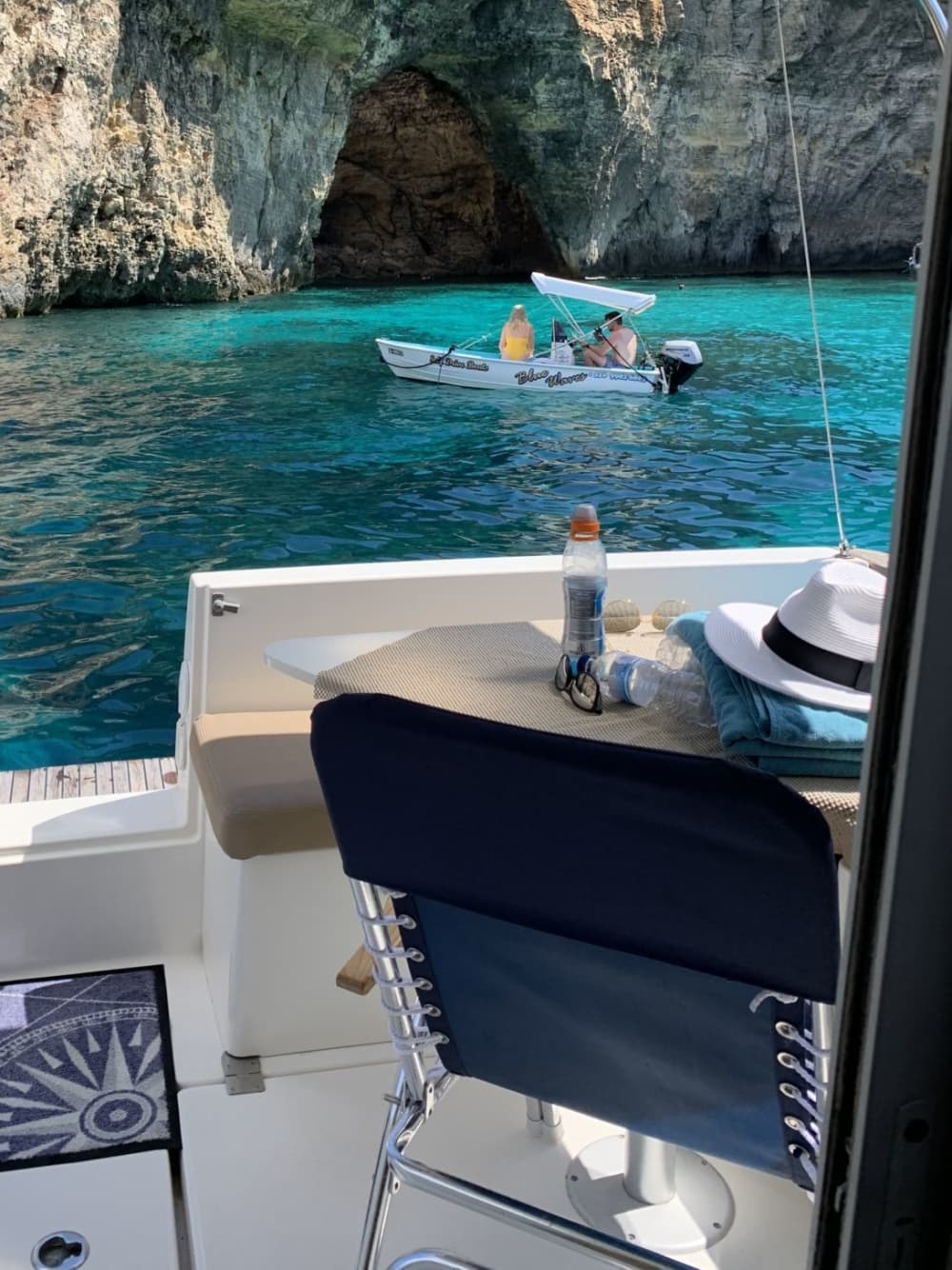 Ολόκληρη μέρα στη θάλασσα – Κατευθυνόμενοι προς το Comino & τη Blue Lagoon