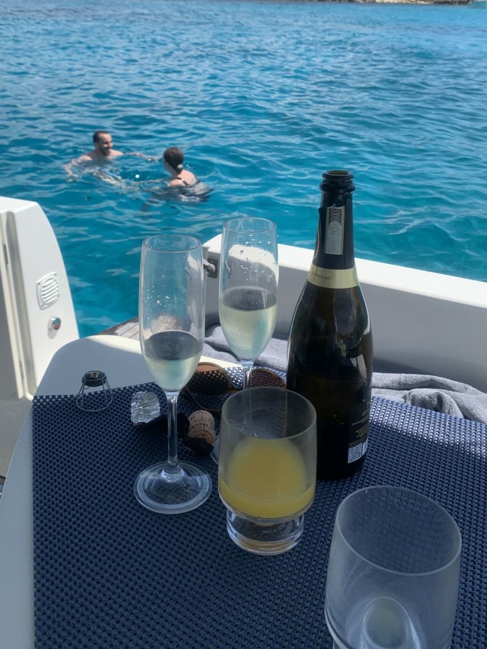 Ολόκληρη μέρα στη θάλασσα – Κατευθυνόμενοι προς το Comino & τη Blue Lagoon