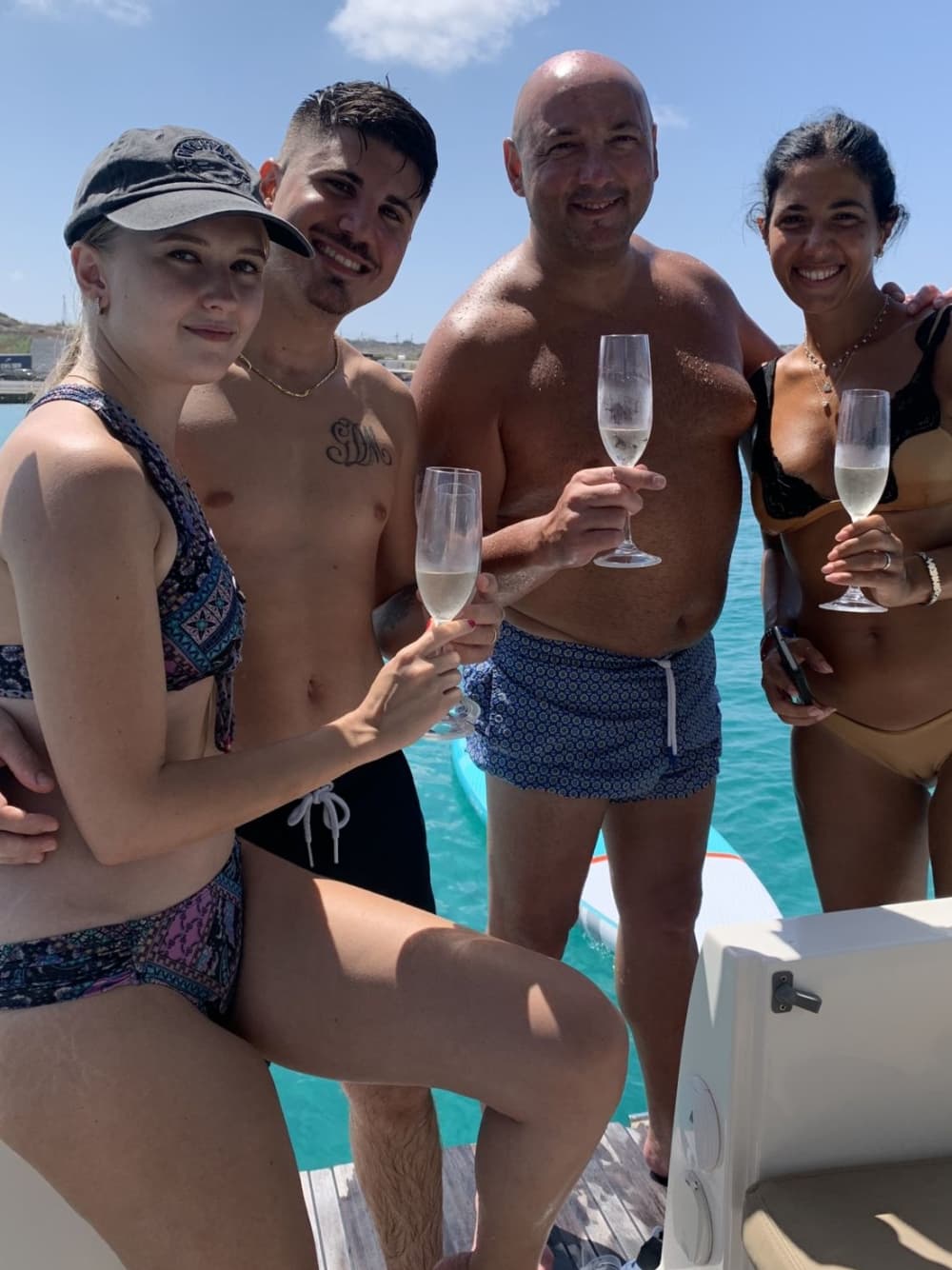 Ολόκληρη μέρα στη θάλασσα – Κατευθυνόμενοι προς το Comino & τη Blue Lagoon