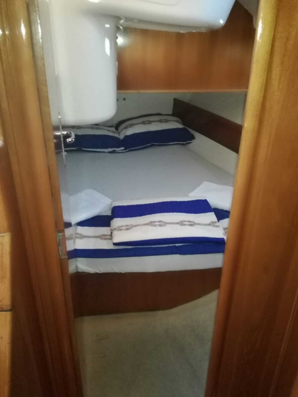 Scopri Murter a bordo di una barca a vela per un'intera giornata.