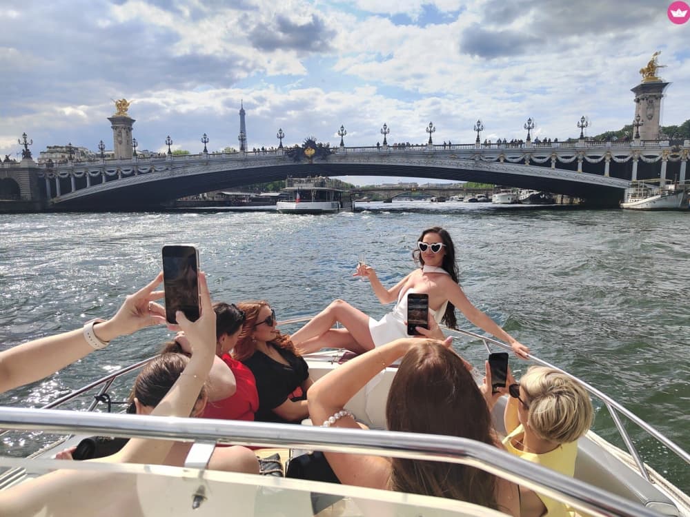 Paris Intime: Prywatny rejs w sercu Miasta Świateł