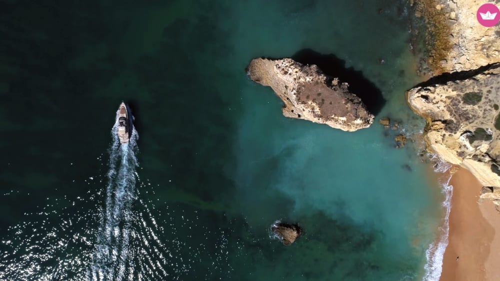 4 Stunden – Luxusyacht-Erlebnis zu den Benagil-Höhlen