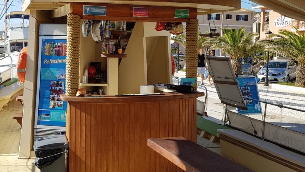 Segla med gudarna: En dag för att upptäcka Kefalonia på en gulet