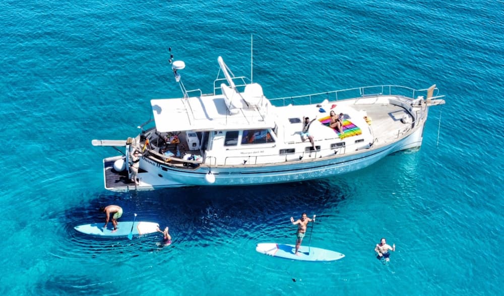 Scopri il paradiso nascosto di Minorca: fuga costiera di 8 ore da Mahón