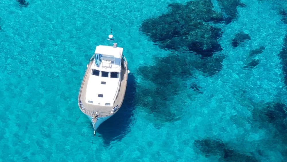 Scopri il paradiso nascosto di Minorca: fuga costiera di 8 ore da Mahón