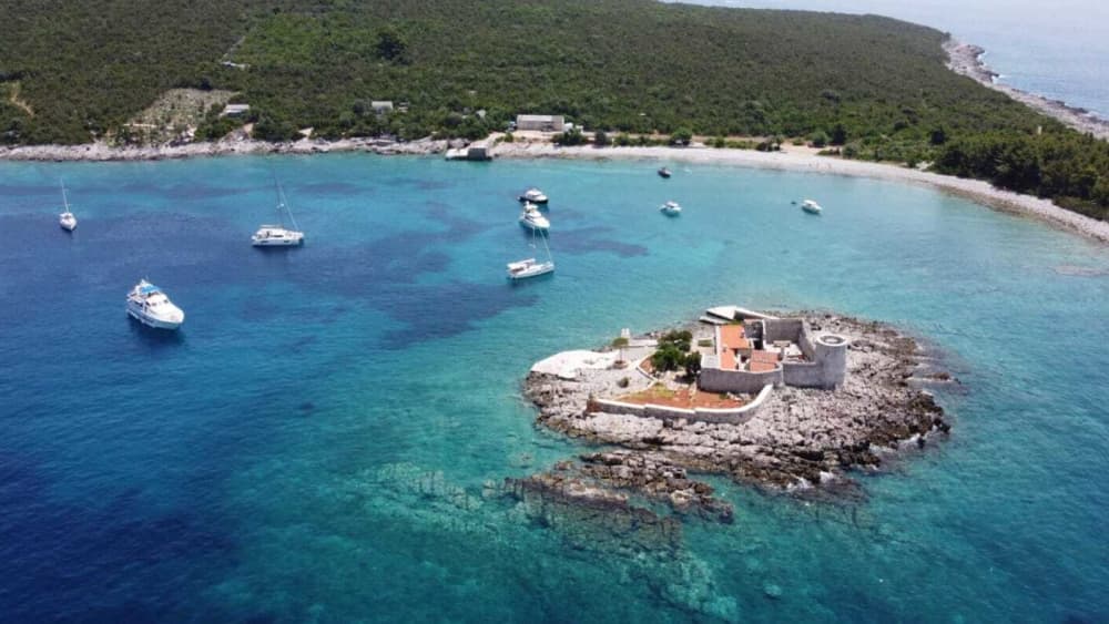 Secret Lagoon Escape: Adventure and Relaxation at Tjesna Luka, Veslo & Dobra Luka