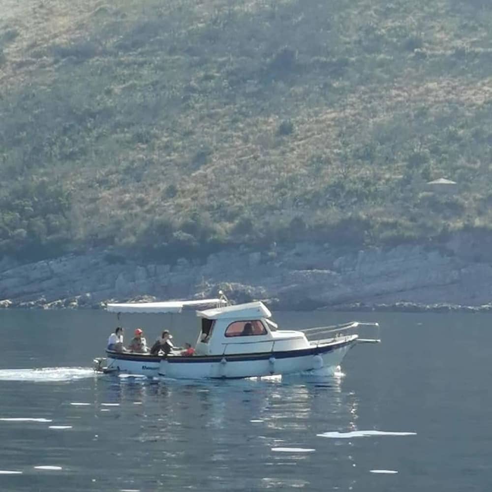 Secret Lagoon Escape: Adventure and Relaxation at Tjesna Luka, Veslo & Dobra Luka