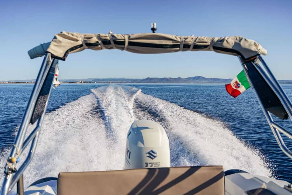 Una giornata alla scoperta di Sant'Antioco: puro relax sulle acque cristalline del blu italiano.