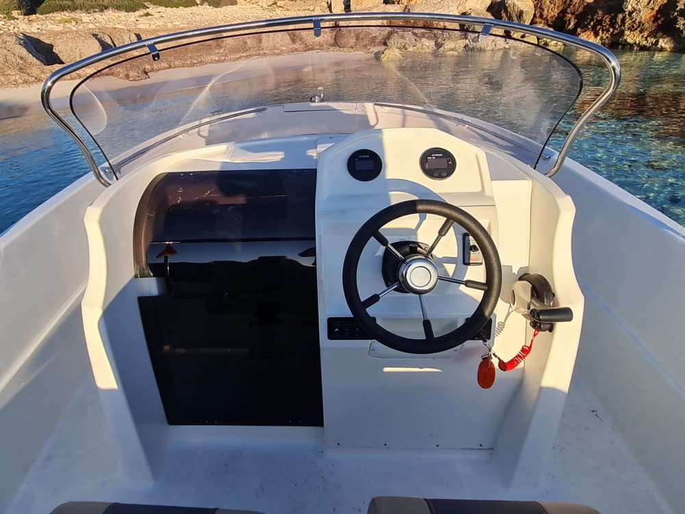 Menorca-Erlebnis: Strände, Buchten und türkisfarbenes Meer