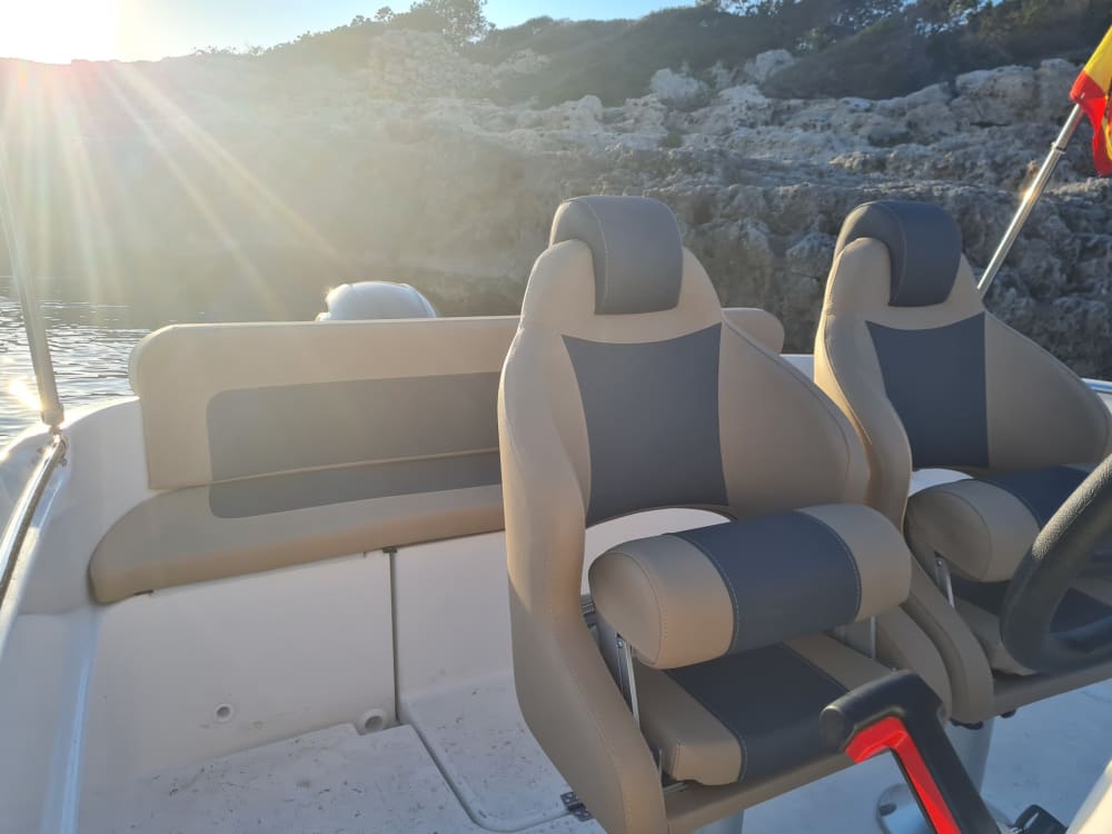 Menorca-Erlebnis: Strände, Buchten und türkisfarbenes Meer