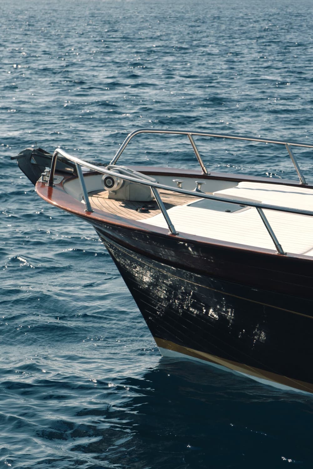 Ontdek Ischia tijdens een 7-uur durende boottocht.