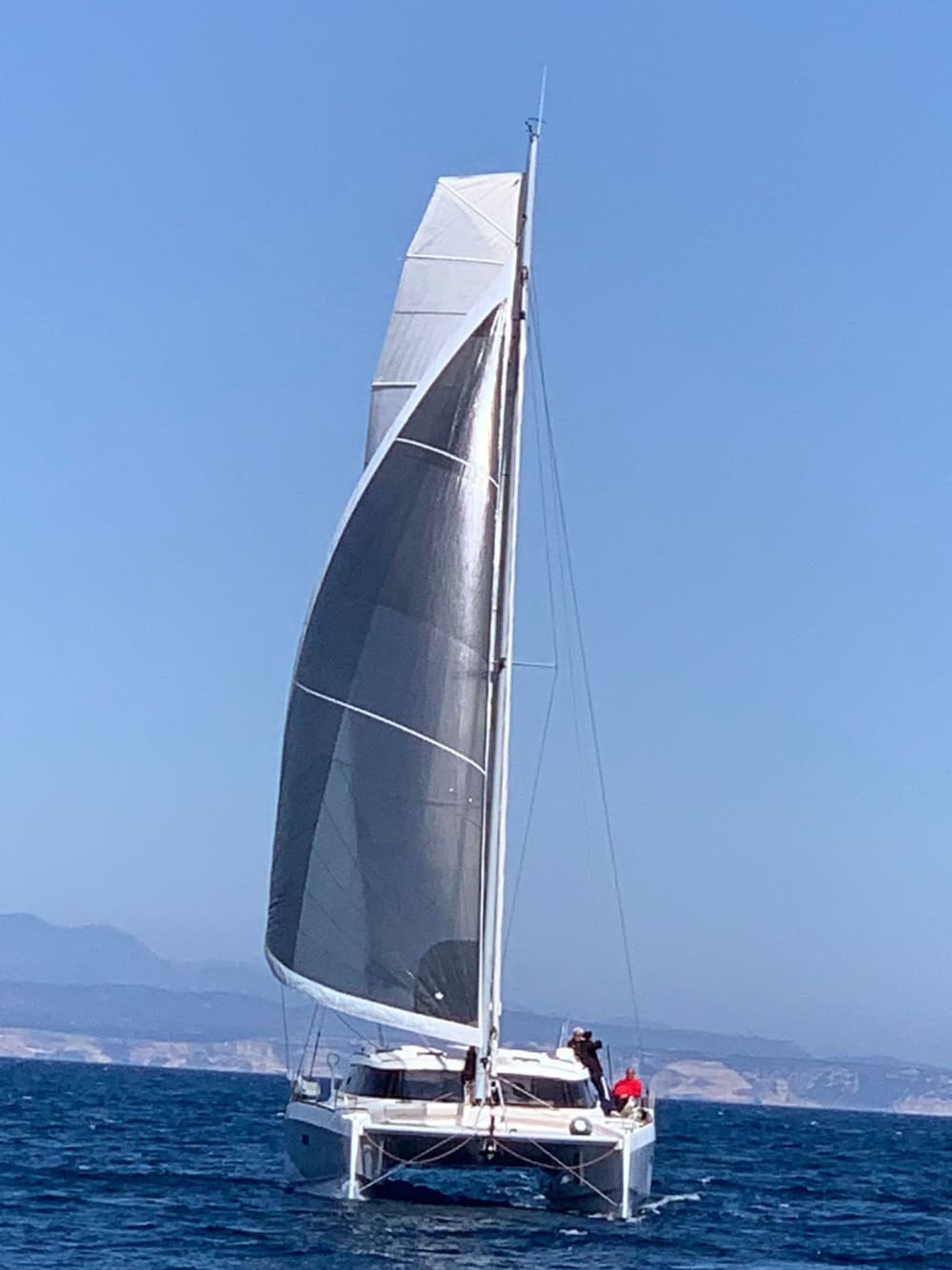 Una giornata alla scoperta di Stintino: la vera Dolce Vita su un catamarano
