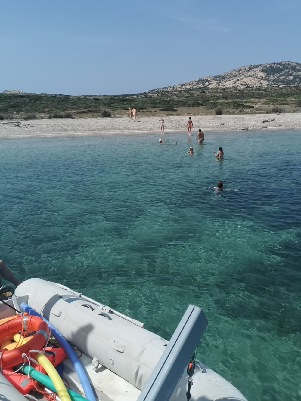 Una giornata alla scoperta di Stintino: la vera Dolce Vita su un catamarano
