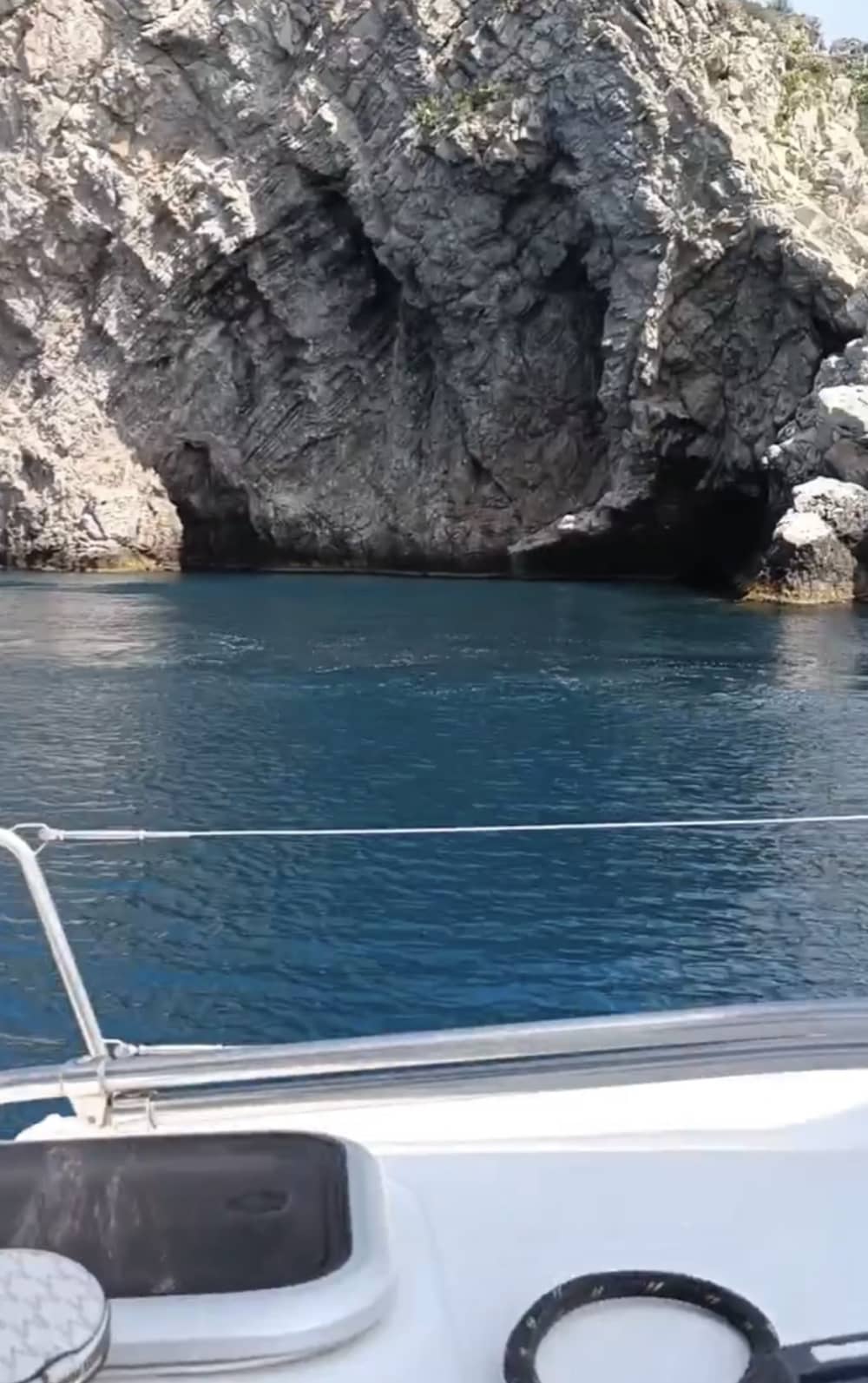 Heldagsresa till Taormina: Utforska Isola Bella, Atlantisbukten och dolda grottor