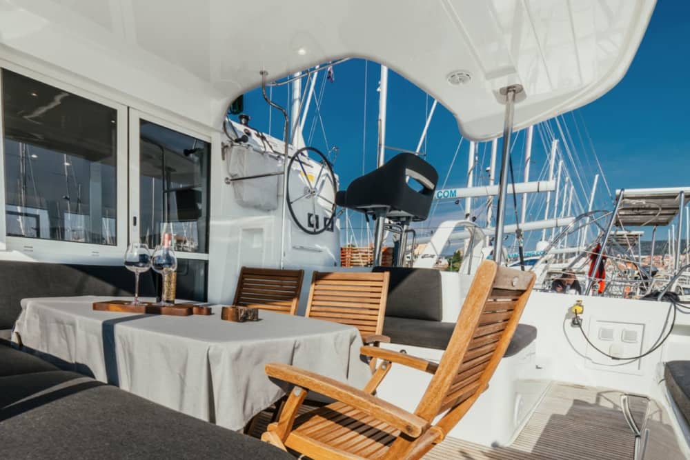 Vela in Sicilia: giornata intera da Palermo a Mondello e calette nascoste