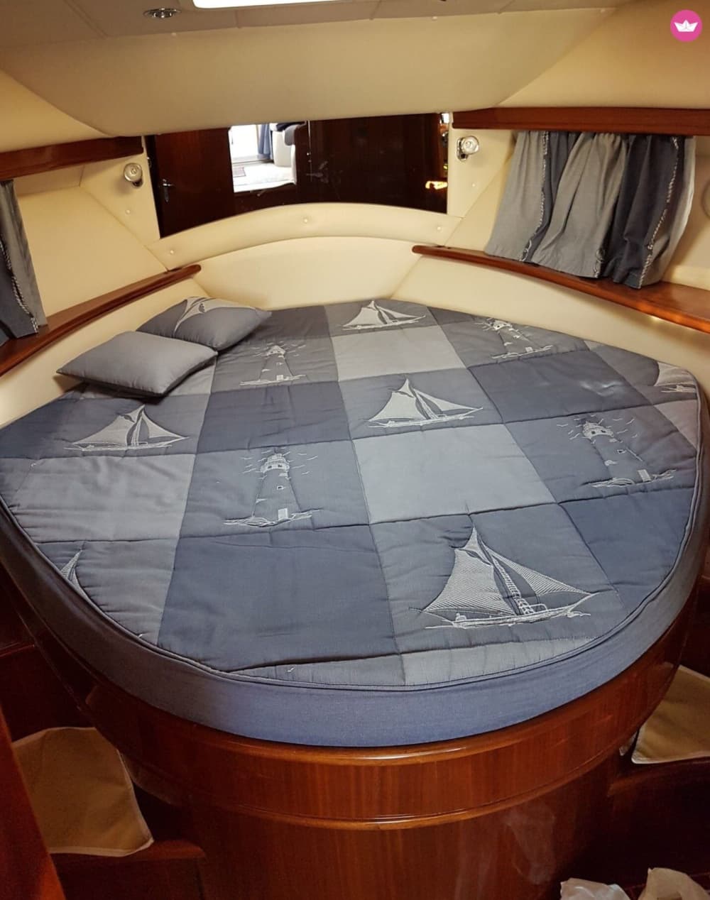 Cilento Coast Full Day: Acciaroli, Camerota, and Palinuro