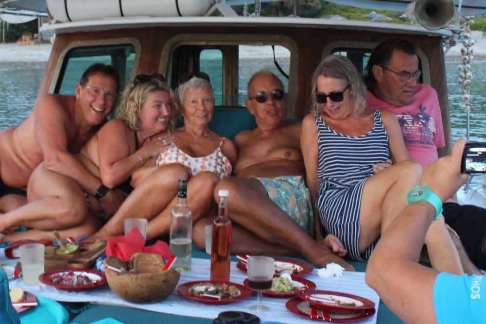 Il ritmo di Skiathos: momenti indimenticabili in barca a vela