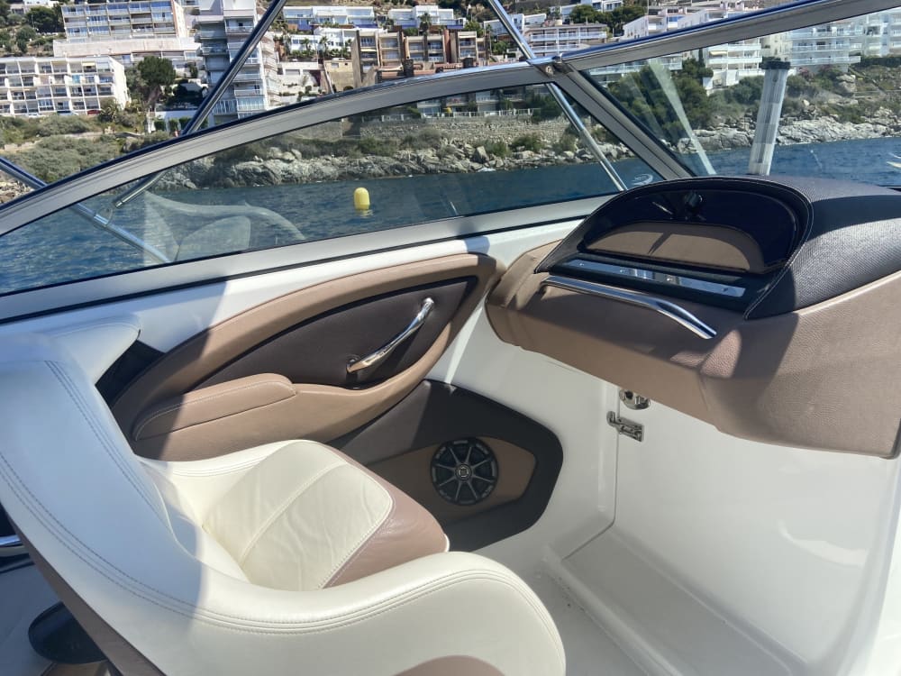 Fuga da Empuriabrava: 3 ore e 30 di relax su un motoscafo