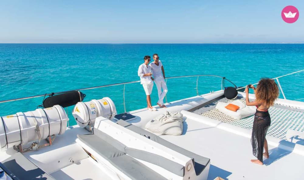 Парусная прогулка на Майорке: 5-часовой опыт катания на катамаране