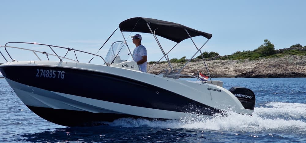 Odkryj Rogoznicę łodzią: Cały dzień na wodzie na pokładzie łodzi motorowej