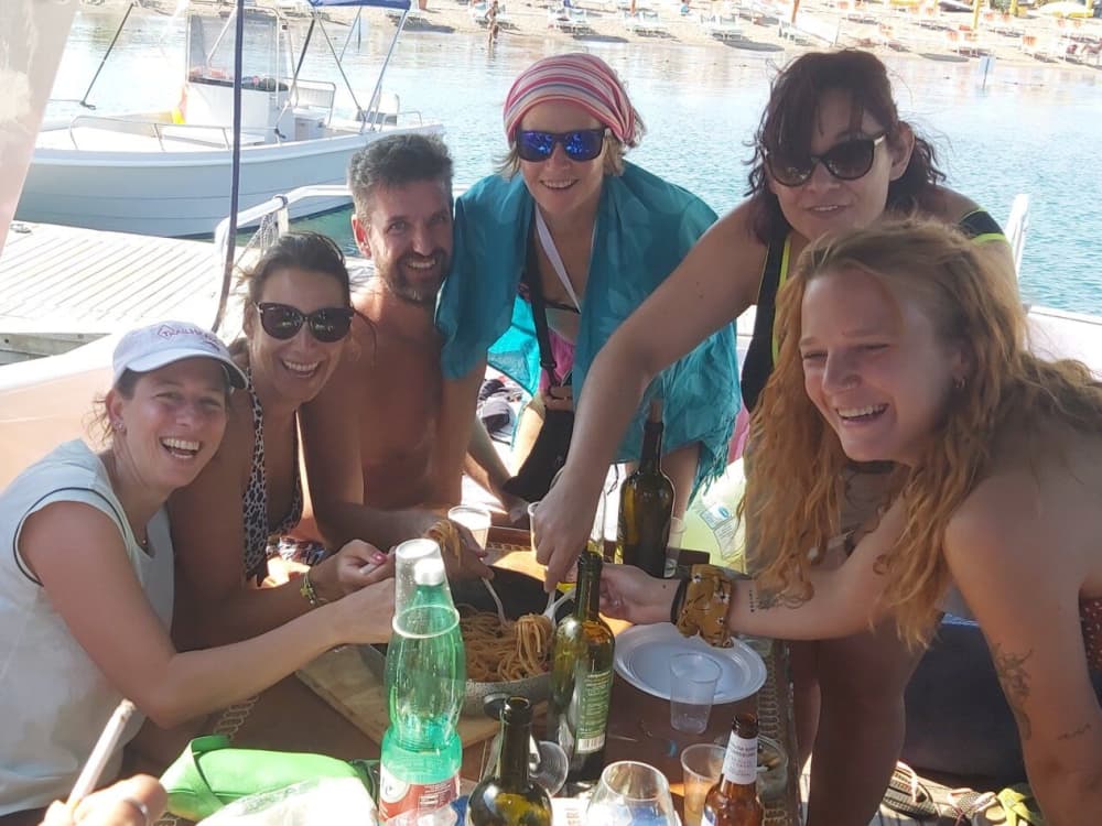 Atardecer mágico al amanecer con baño en aguas termales.