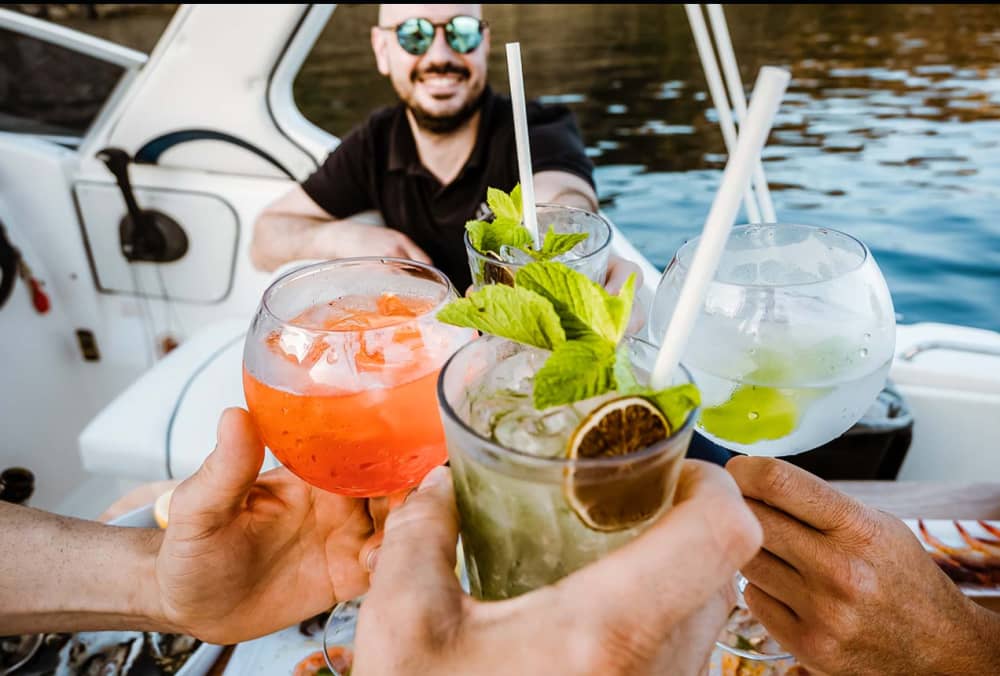 EVE - TAORMINA SEA EXPERIENCE: 3-hour tour through suggestive caves and enchanted bays in the name of relaxation