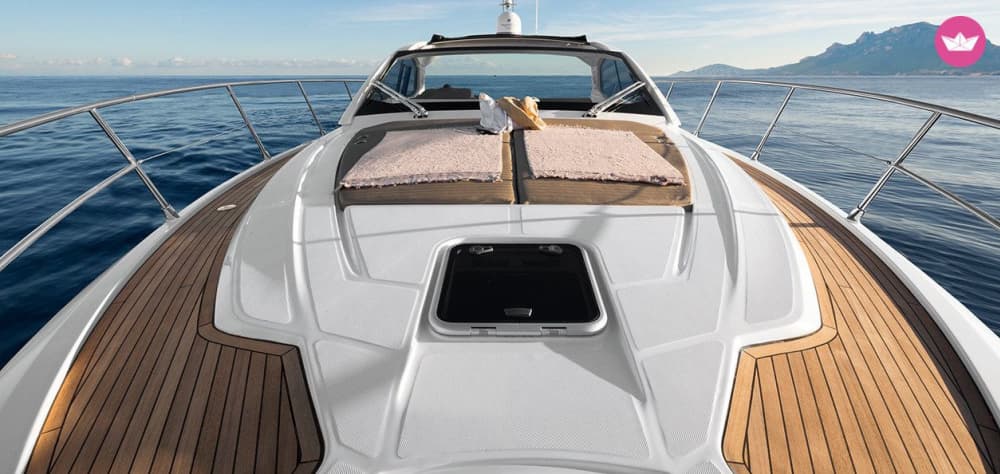 Cruzeiro inesquecível na baía de Taormina: sol, mar e relaxamento