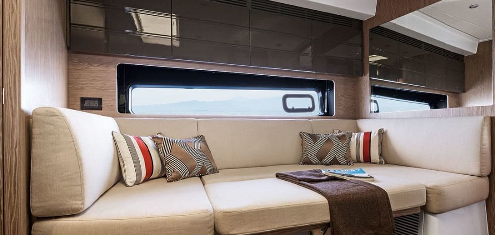 Cruzeiro inesquecível na baía de Taormina: sol, mar e relaxamento