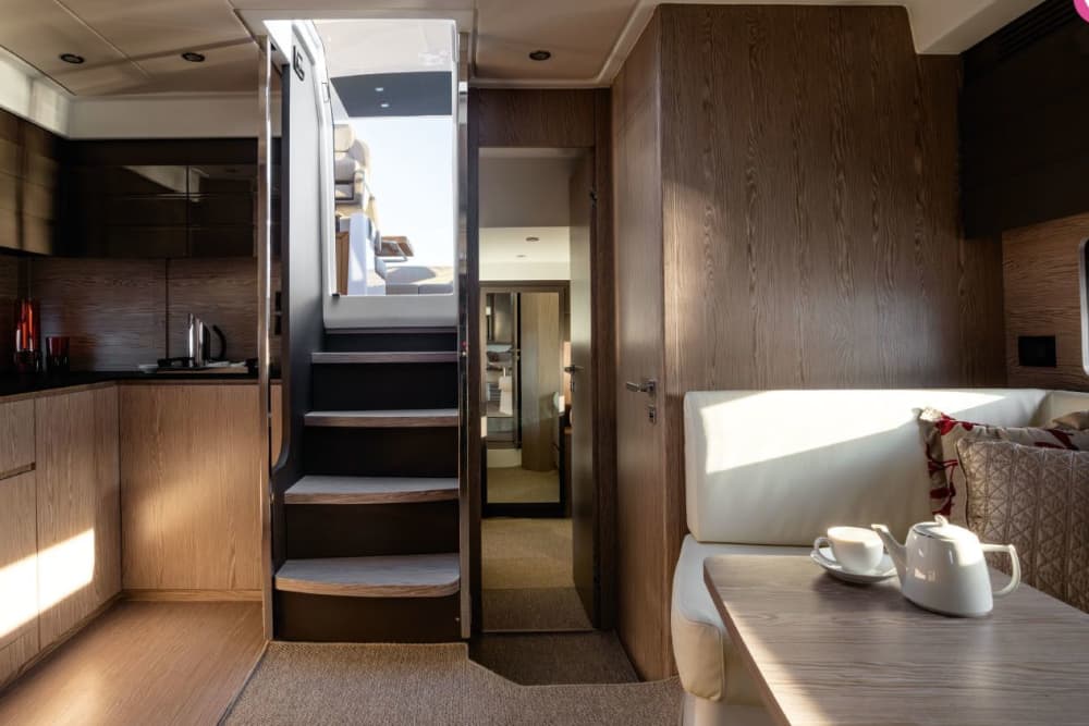 Cruzeiro inesquecível na baía de Taormina: sol, mar e relaxamento