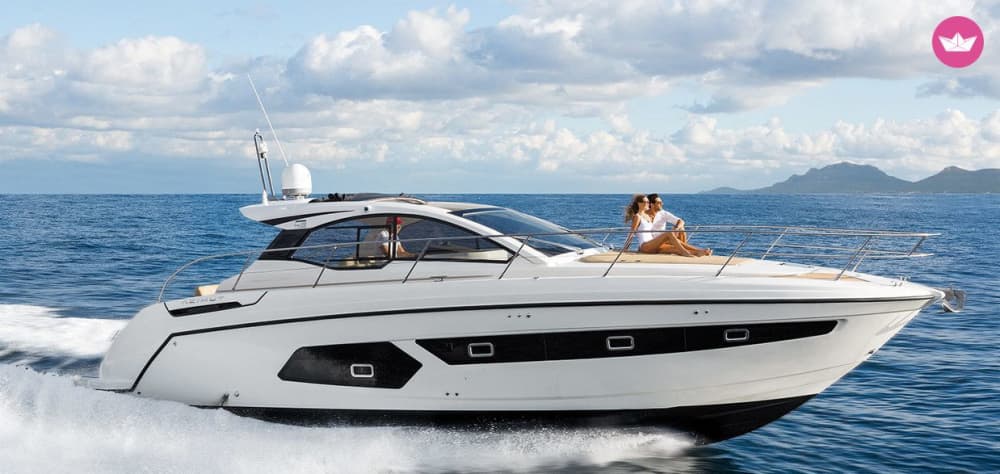 Cruzeiro inesquecível na baía de Taormina: sol, mar e relaxamento