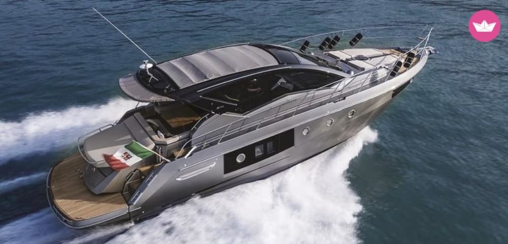 Fuga na Baía de Taormina: Um dia de luxo na água