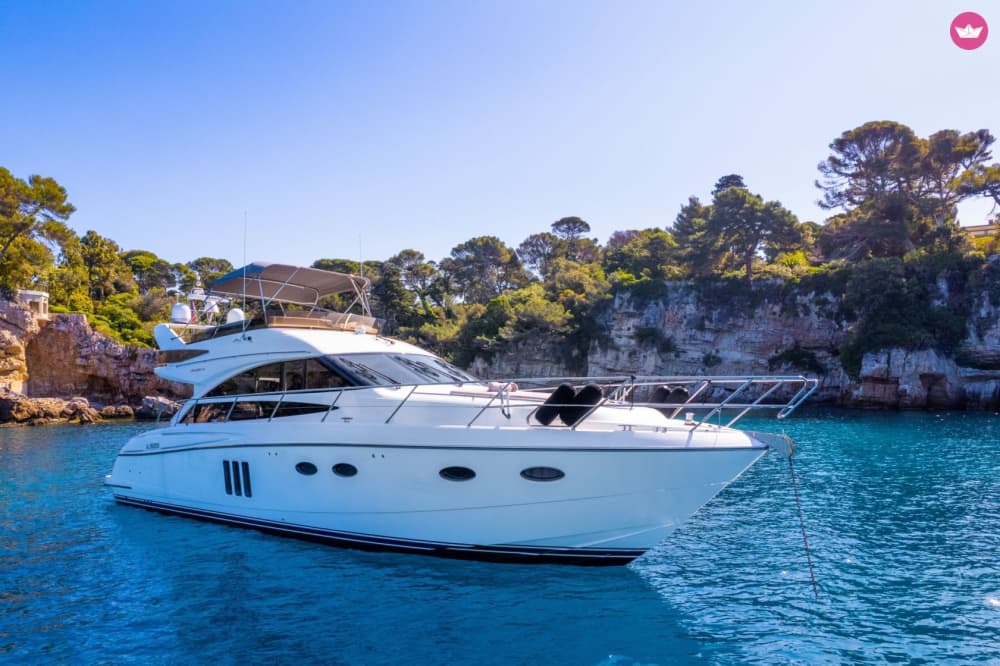 L'Évasion Sur Mesure: 8h de Prestige à Antibes