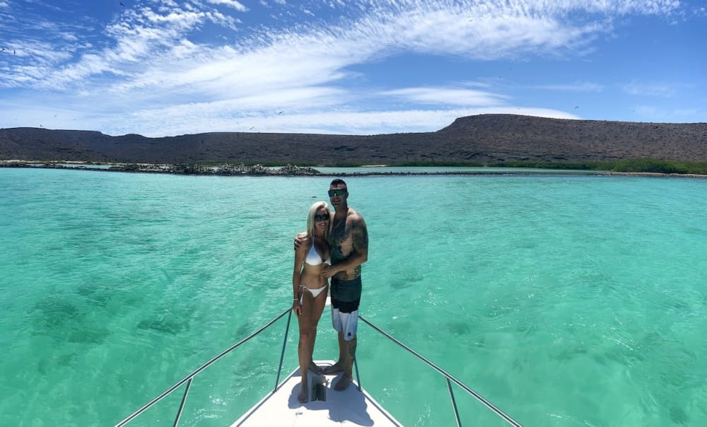 Découvrez La Paz lors d'une excursion d'une journée en bateau à moteur.