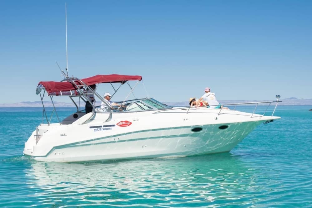 Découvrez La Paz lors d'une excursion d'une journée en bateau à moteur.