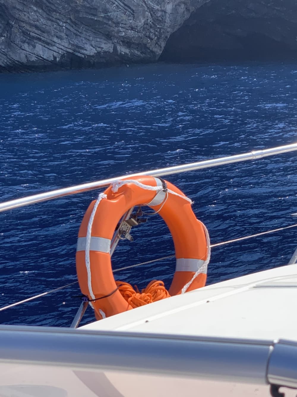 4 hours to discover Agios Nikolaos on a motorboat