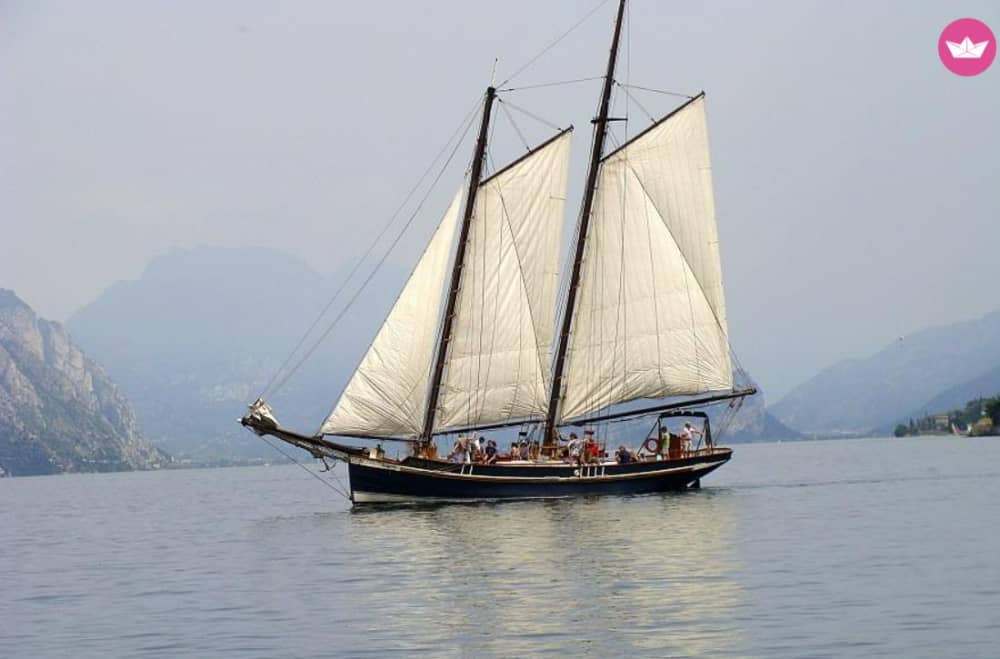 Ganztägiges Segeln durch die südliche Seele des Gardasees