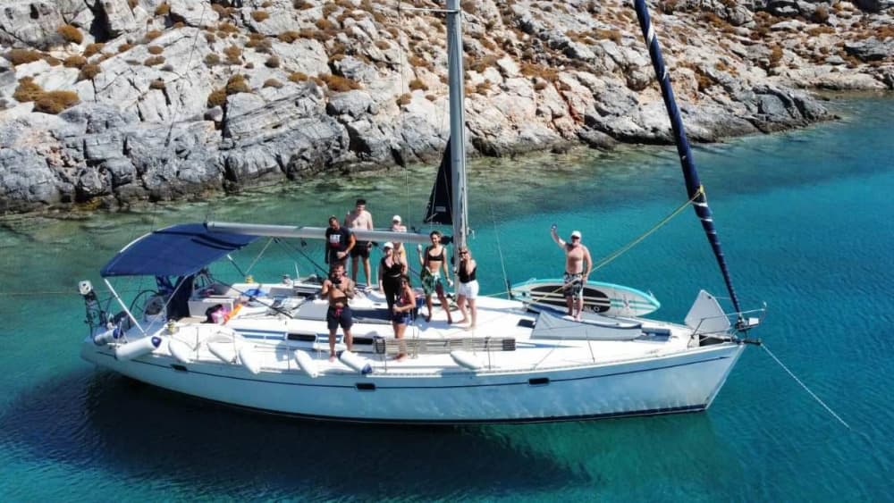 Αυθεντική απόδραση με ιστιοπλοϊκό στη Χαλκιδική