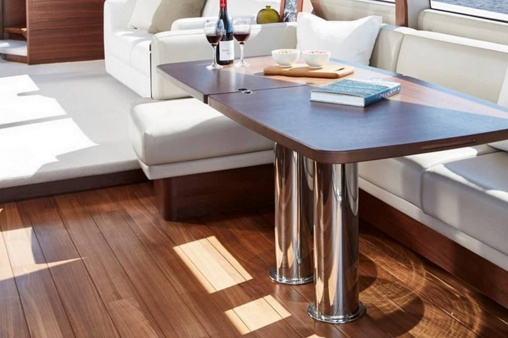 Czarter jachtu Princess F70 w Marbelli – 6-godzinny rejs po Morzu Śródziemnym