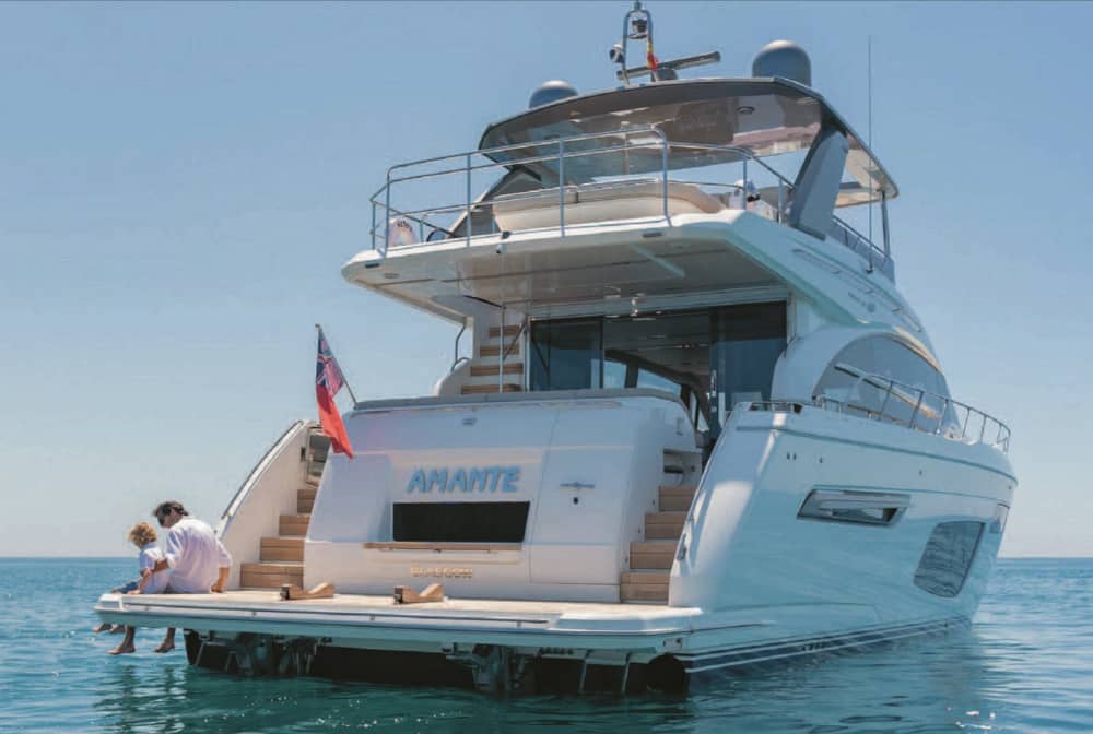 Czarter jachtu Princess F70 w Marbelli – 6-godzinny rejs po Morzu Śródziemnym